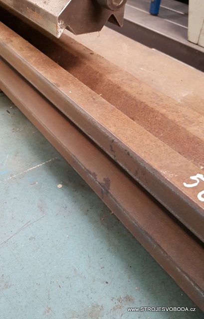 Prizmatická lišta 5000x120x120 (2 - PRIZMATICKA LISTA (2).jpg)